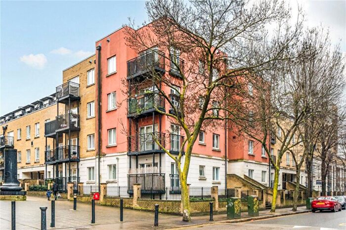 2 Bedroom Apartment For Sale In Candle Street, London, E1