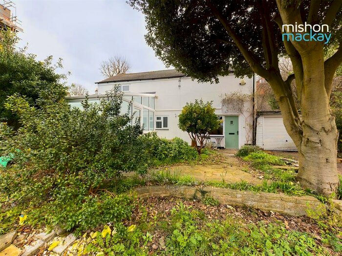 3 Bedroom Property To Rent In East Drive, Brighton, BN2