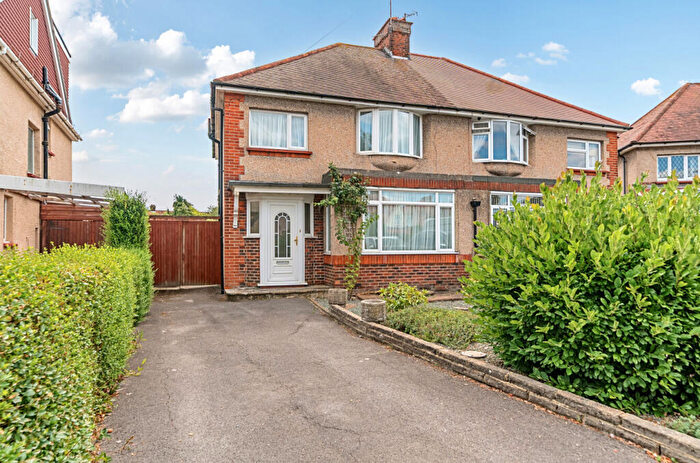3 Bedroom Semi-Detached House For Sale In Sheridan Road, Broadwater, Worthing, West Sussex, BN14