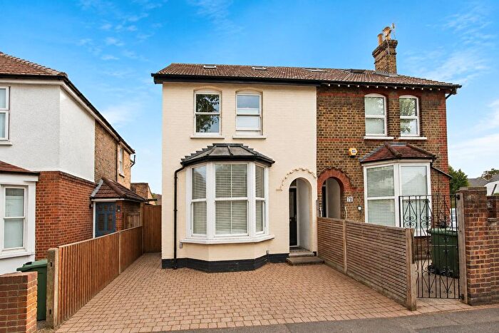 4 Bedroom Semi Detached House For Sale In Westmead Road, Sutton, SM1