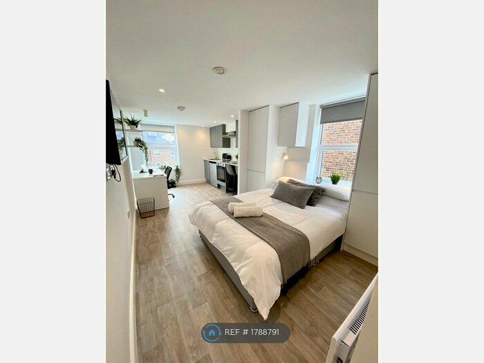 Studio To Rent In Westgate Road, Newcastle Upon Tyne, NE4