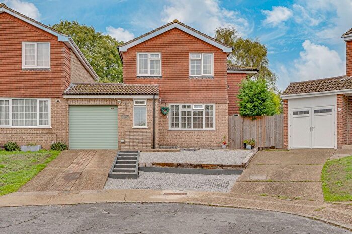 4 Bedroom Detached House For Sale In Fircroft Drive, Chandler's Ford, SO53