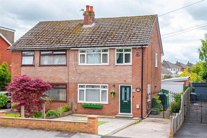2 Bedroom Semi Detached House For Sale In Bristol Avenue, Farington, Leyland, PR25