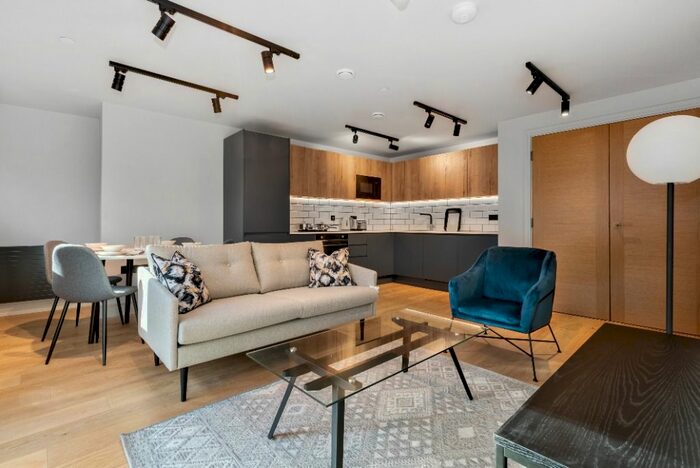 1 Bedroom Flat To Rent In Tower Bridge Road, London, SE1