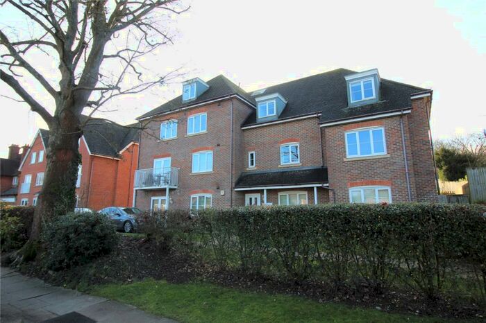2 Bedroom Apartment To Rent In St Francis Close, Berkhamsted, Hertfordshire, HP4