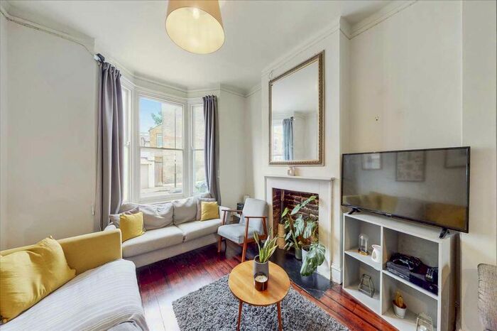 4 Bedroom Terraced House To Rent In Tintern Street, London, SW4