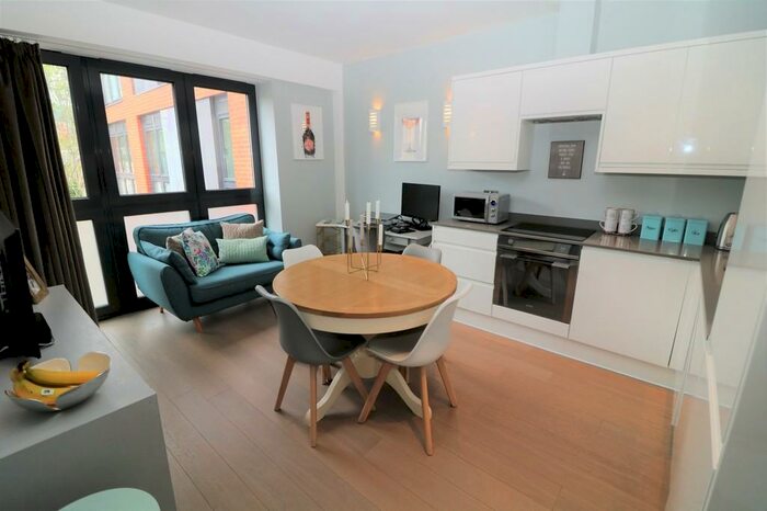 2 Bedroom Apartment To Rent In Vista House, Lincoln Road, Dorking, RH4