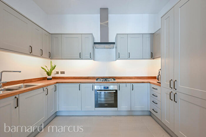 2 Bedroom Flat To Rent In Ewell Road, Surbiton, KT6