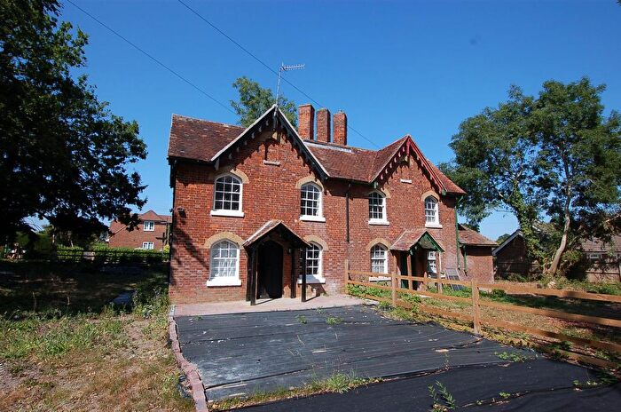 2 Bedroom Semi-Detached House For Sale In Shipbourne Road, Tonbridge, TN10