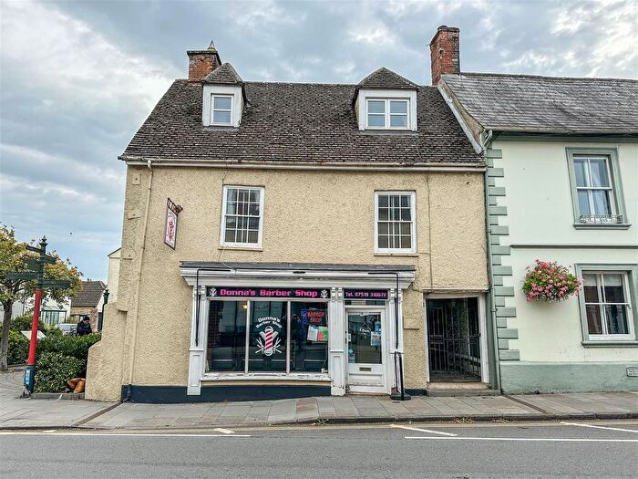 2 Bedroom Terraced House For Sale In High Street, Cricklade, Swindon, SN6