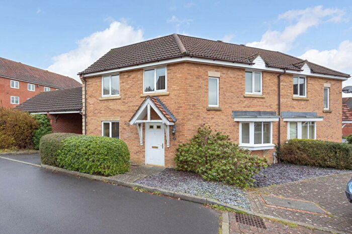 3 Bedroom Semi-Detached House For Sale In Eyles Road, Devizes, Wiltshire, SN10