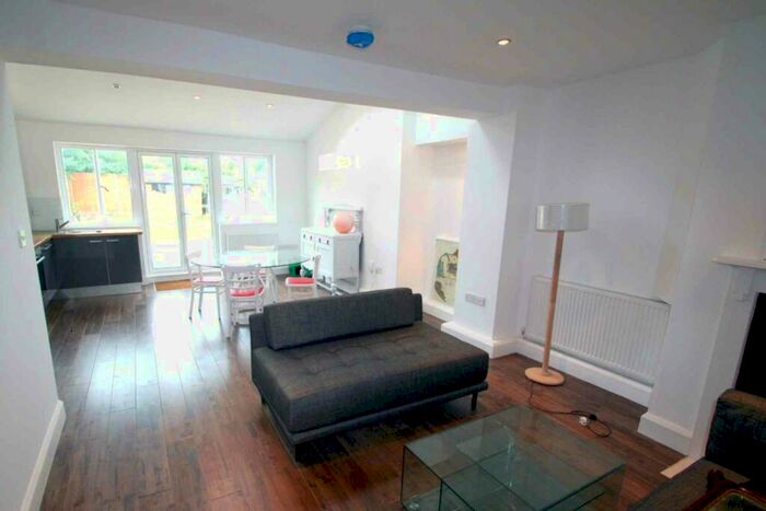 4 Bedroom Terraced House To Rent In Wolsey Road, North Oxford **Student Property **, OX2
