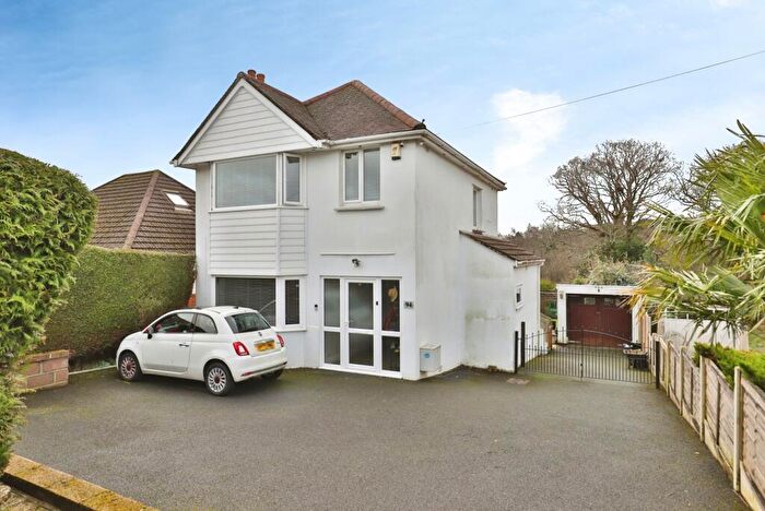 3 Bedroom Detached House For Sale In Evering Avenue, Poole, Dorset, BH12