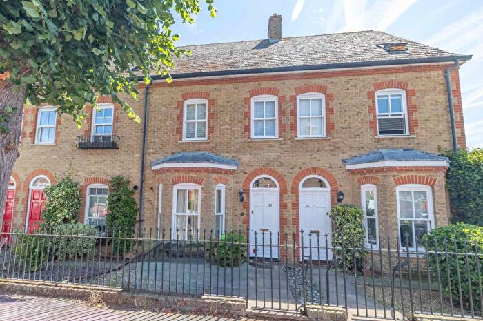 3 Bedroom Terraced House For Sale In Roper Road, Canterbury, Kent, CT2