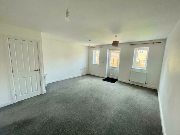 3 Bedroom End Of Terrace House For Sale In Harvester Way, Buckingham