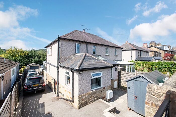 3 Bedroom Semi-Detached House For Sale In Sleningford Road, Crossflatts, Bingley, West Yorkshire, BD16