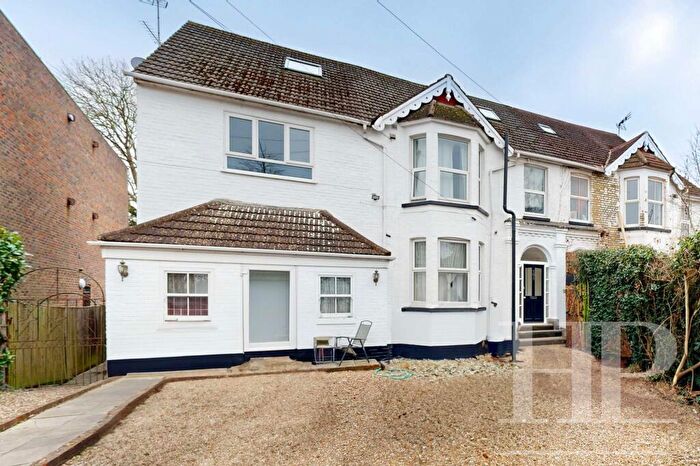 1 Bedroom Flat To Rent In Ifield Road, West Green, RH11