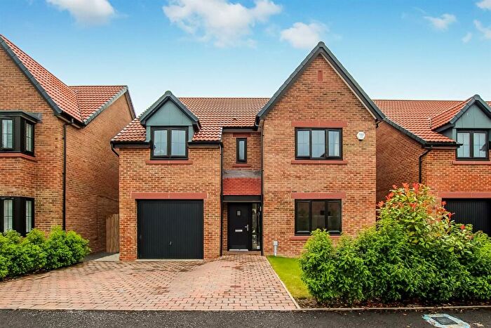 4 Bedroom Detached House For Sale In Blackthorn Drive, Hurworth, Darlington, DL2