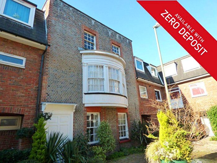3 Bedroom Apartment To Rent In Seahorse Walk, Gosport, PO12