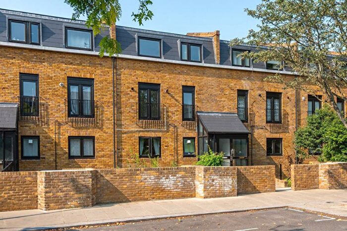 3 Bedroom Terraced House For Sale In St Ervans Road, Westbourne Park, London, W10