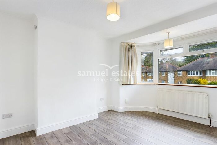2 Bedroom Maisonette To Rent In Runnymede Road, Colliers Wood, SW19