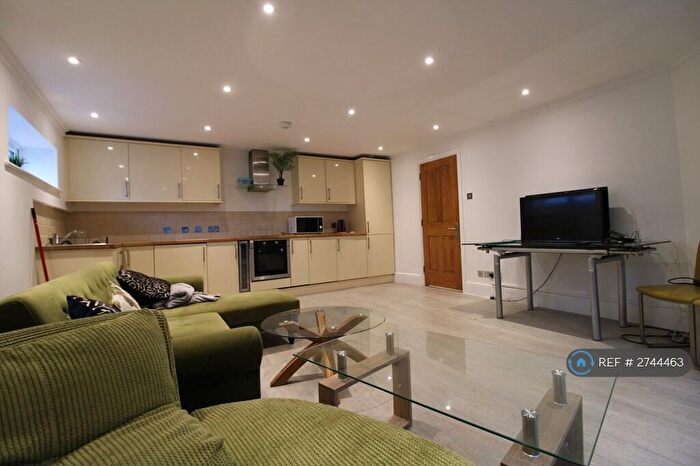 1 Bedroom Flat To Rent In Lavender Hill, London, SW11