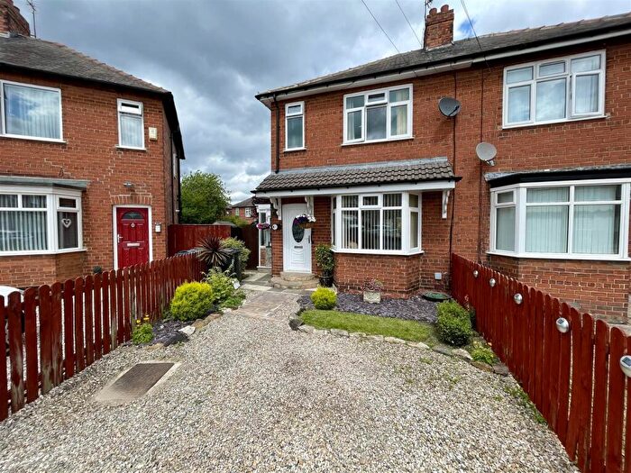 2 Bedroom Semi Detached House For Sale In Geneva Gardens, Darlington, DL1