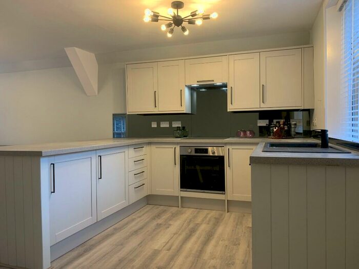 3 Bedroom Flat To Rent In Fulwood Park, Liverpool, Merseyside, L17