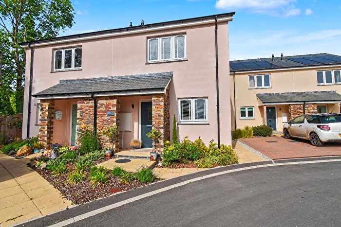 2 Bedroom Semi Detached House To Rent In Oakwood Drive, North Tawton, EX20