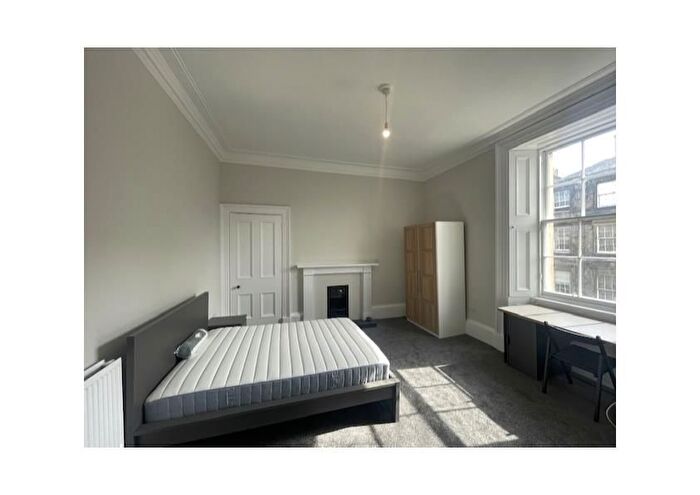 4 Bedroom Flat To Rent In Alva Street, West End, Edinburgh, EH2