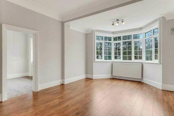 1 Bedroom Flat To Rent In Burgess Hill, West Hampstead, NW2