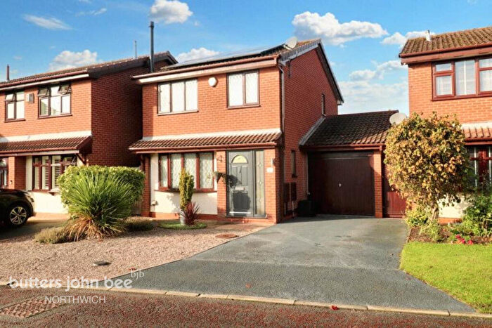 3 Bedroom Detached House For Sale In Waterside View, Northwich, CW9