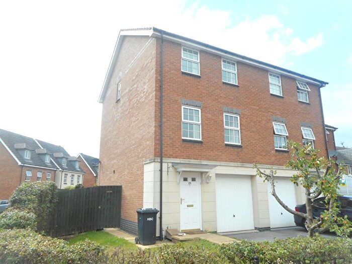 3 Bedroom End Of Terrace House To Rent In The Avenue, Starbeck, Harrogate, HG1