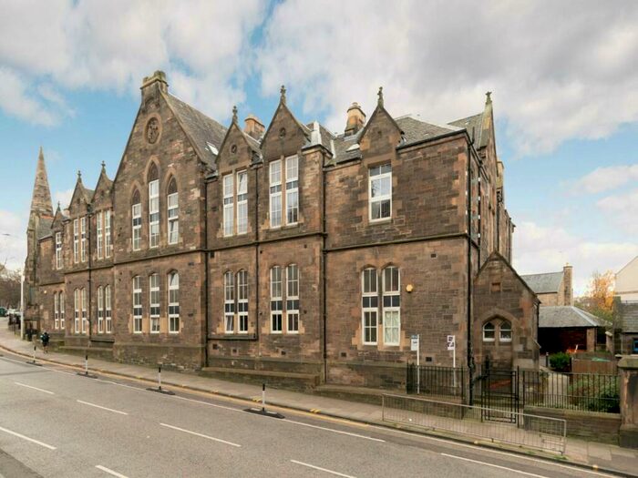 2 Bedroom Flat To Rent In Rodney Street, Canonmills, Edinburgh, EH7