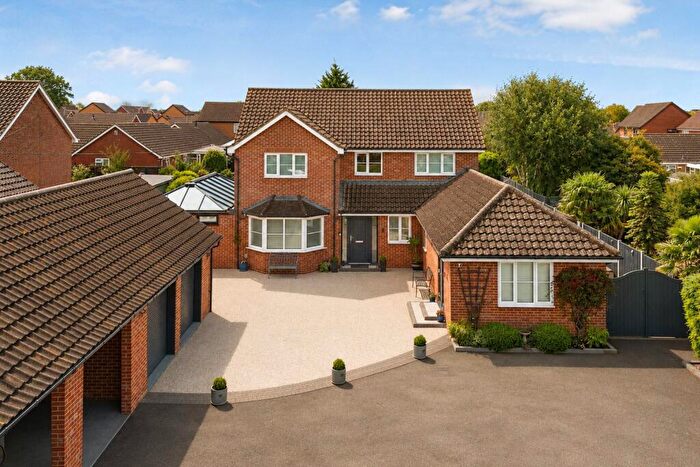 4 Bedroom Detached House For Sale In Lushers Meadow, Attleborough, Norfolk, NR17