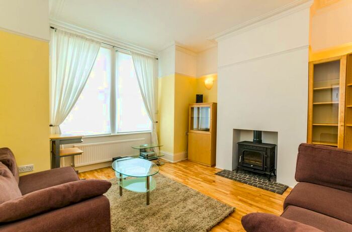 4 Bedroom House To Rent In Willingdon Road, Wood Green, , Wood Green, London, N22