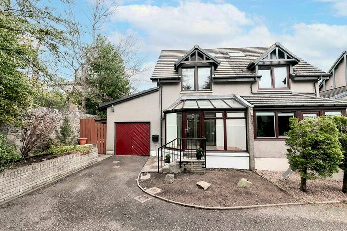 3 Bedroom Semi-Detached House To Rent In Melrose Walk, Peterculter, AB14