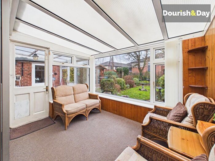 2 Bedroom Detached Bungalow For Sale In Downing Gardens, Stone, ST15 - Photo 3