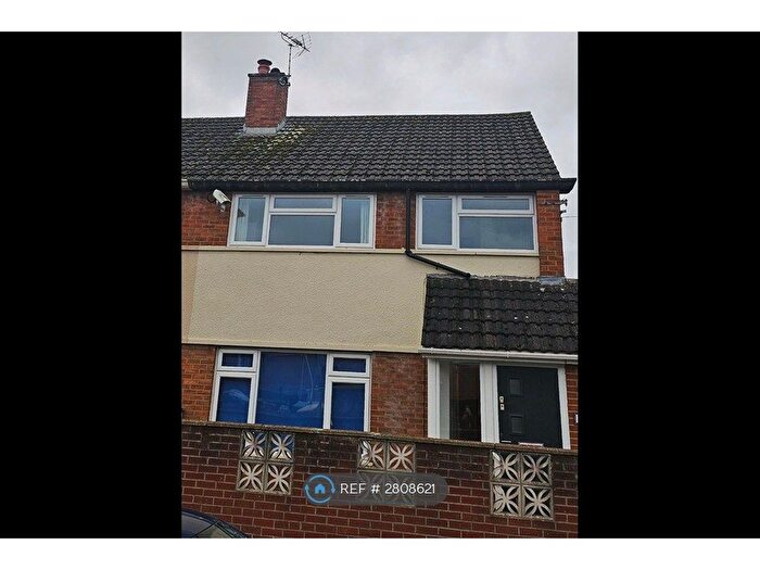 3 Bedroom Semi Detached House To Rent In Hamilton Avenue, Exeter, EX2