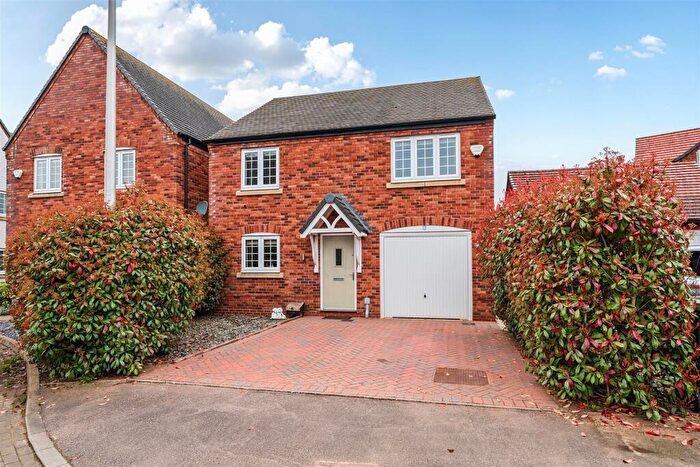 4 Bedroom Detached House For Sale In Bailey Close, Wolston, Rugby, CV8