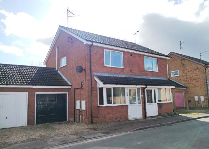 2 Bedroom Semi Detached House To Rent In Lancelot Way, Spalding, PE11