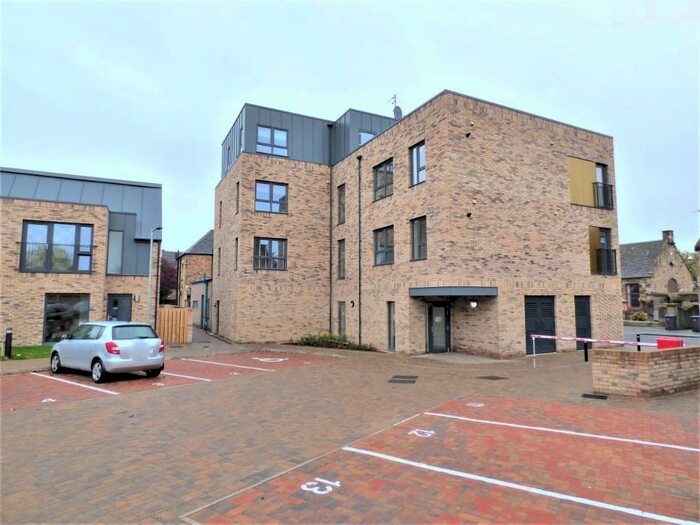 2 Bedroom Flat To Rent In High Street, Bonnyrigg, Midlothian, EH19