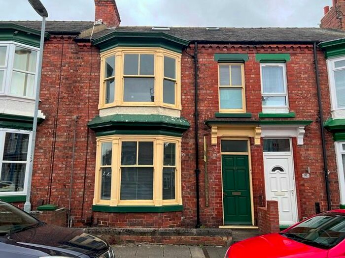 2 Bedroom Flat To Rent In Clifton Road, Darlington, DL1