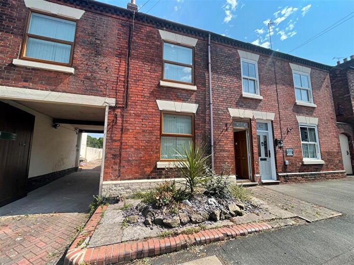 4 Bedroom Terraced House To Rent In Spring Terrace Road, Burton-On-Trent, DE15