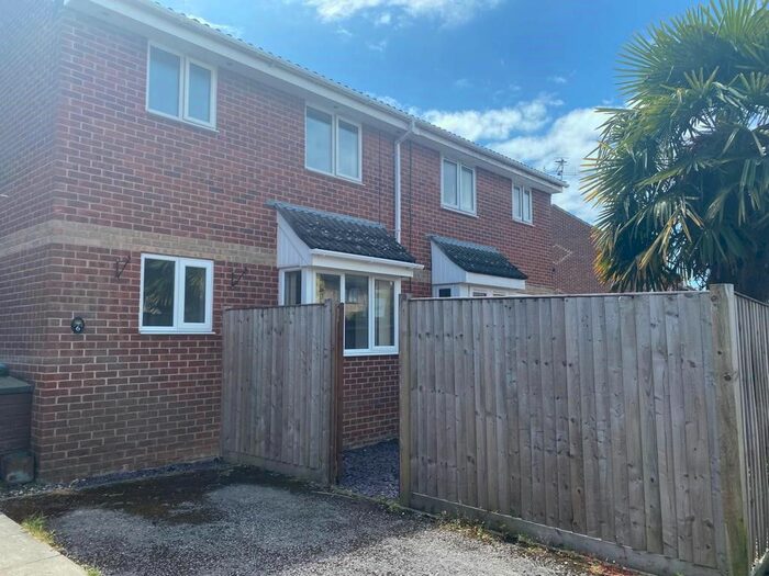 1 Bedroom End Of Terrace House To Rent In Millbridge Gardens, SO19