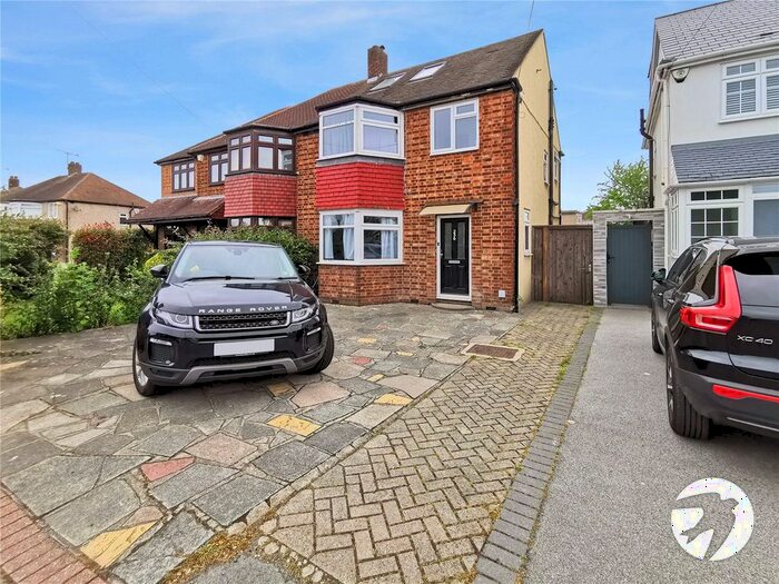 5 Bedroom Detached House To Rent In Bexley Lane, Sidcup, DA14
