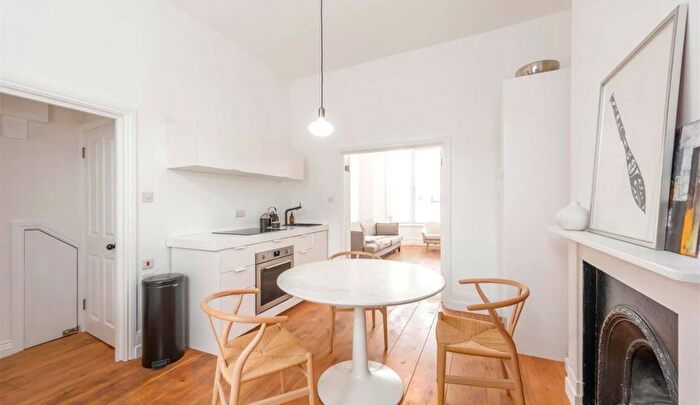 1 Bedroom Flat To Rent In Hetley Road, Shepherds Bush, W12