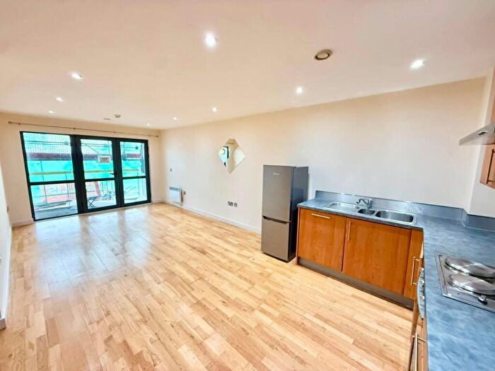 2 Bedroom Flat To Rent In Leeds Street, Liverpool, L3
