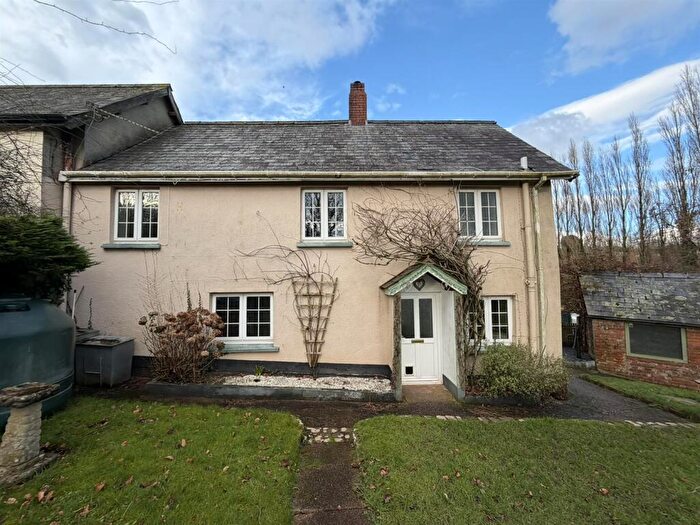 3 Bedroom House To Rent In Loxbeare, Tiverton, EX16
