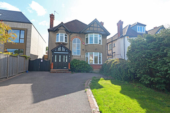4 Bedroom Detached House To Rent In Uphill Road, Mill Hill, NW7